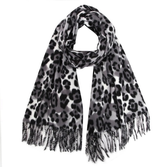 SOLD OUT Gray Leopard Knit Tassel Blanket Scarf - Picture 2 of 4